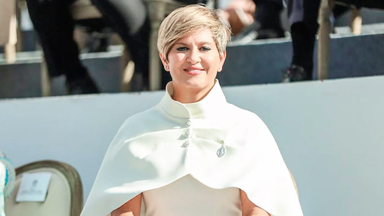 Verónica Alcocer, primera dama de la nación