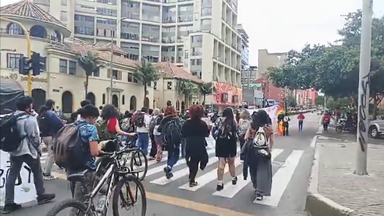 Las autoridades invitaron a mantenerse informados a través de los canales oficiales de la Secretaría Distrital de Gobierno.