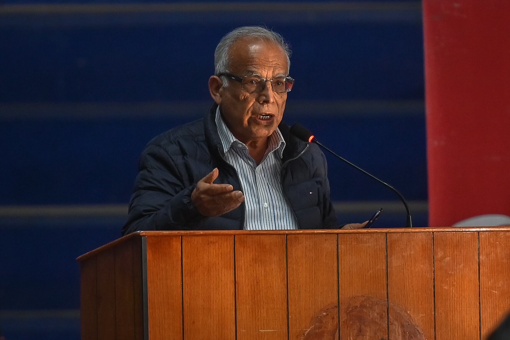 Aníbal Torres, presidente del consejo de ministros, defendió el proyecto de la constituyente.