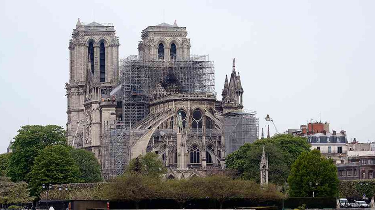 Quizás no ha existido una causa colectiva que albergue más esperanza en tan poco tiempo como la idea de rescatar a Notre Dame de las llamas.