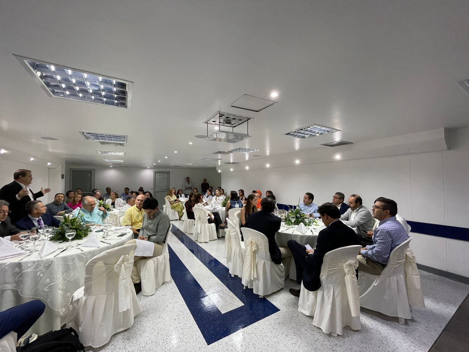 Representantes del sector de la salud en Cali se reunieron con Germán Vargas Lleras