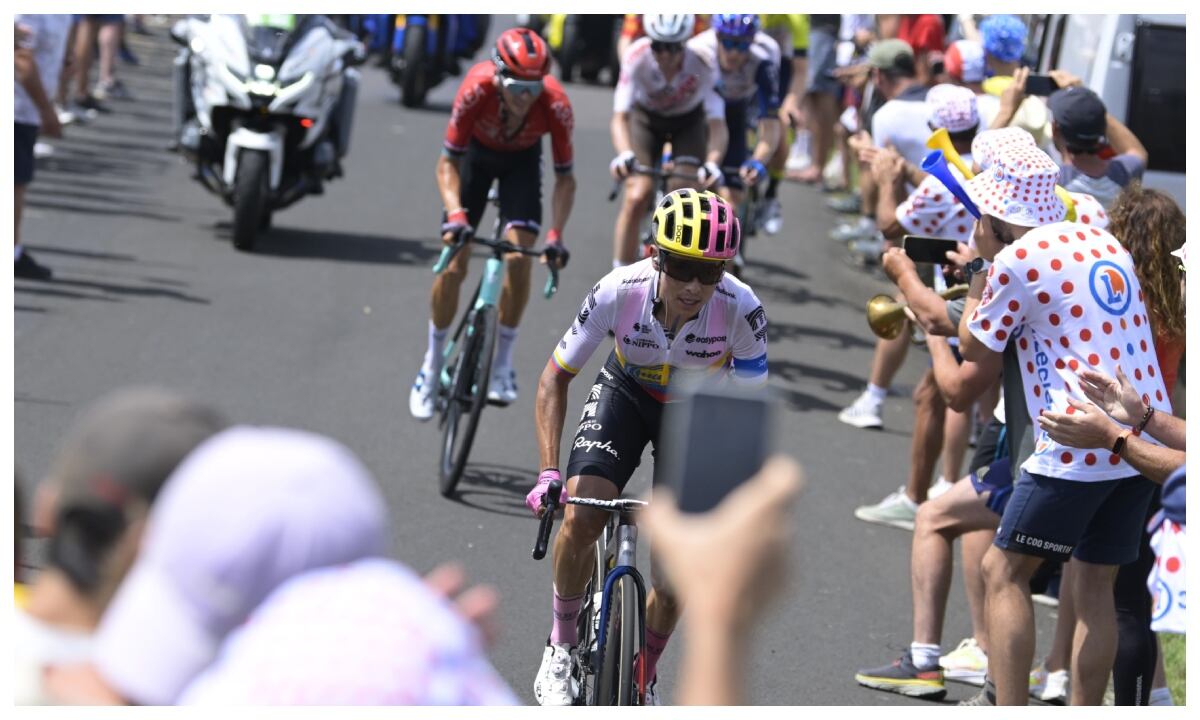 Esteban Chaves hizo una gran etapa 10