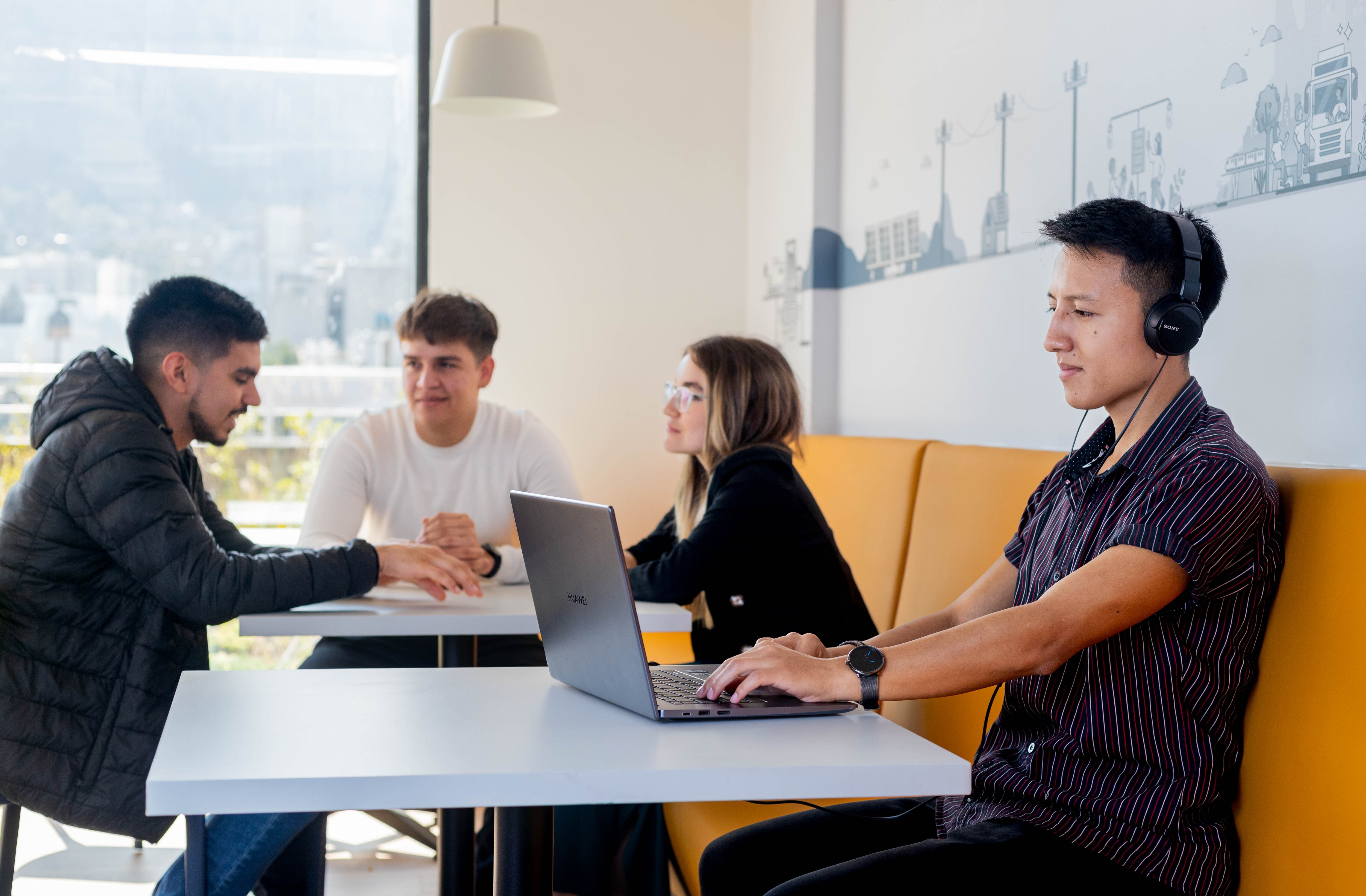 Quienes ingresen a Enel tendrán acceso a una experiencia integral que combina formación, bienestar y proyección profesional.