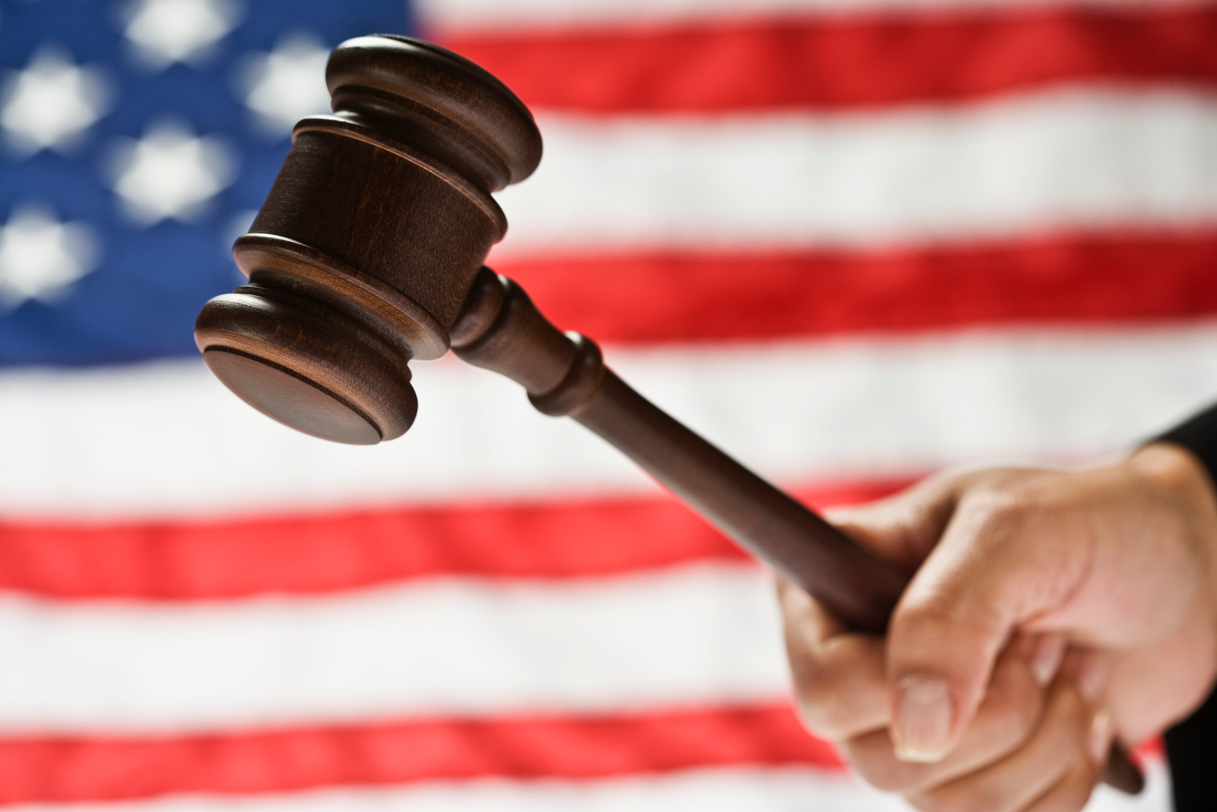 Gobierno de Estados Unidos intensifica ofensiva en procesos de desnaturalización