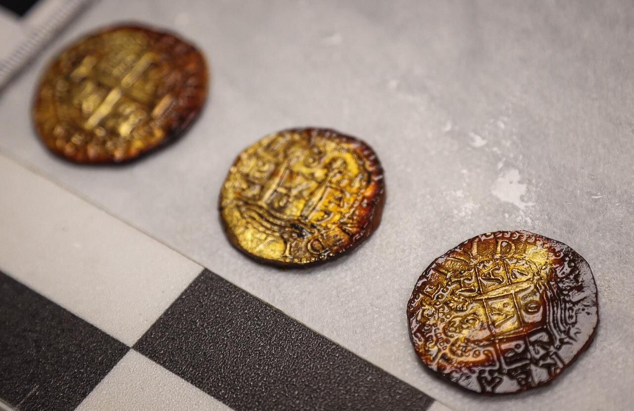 Macuquinas extraídas por primera vez del Galeón San José.