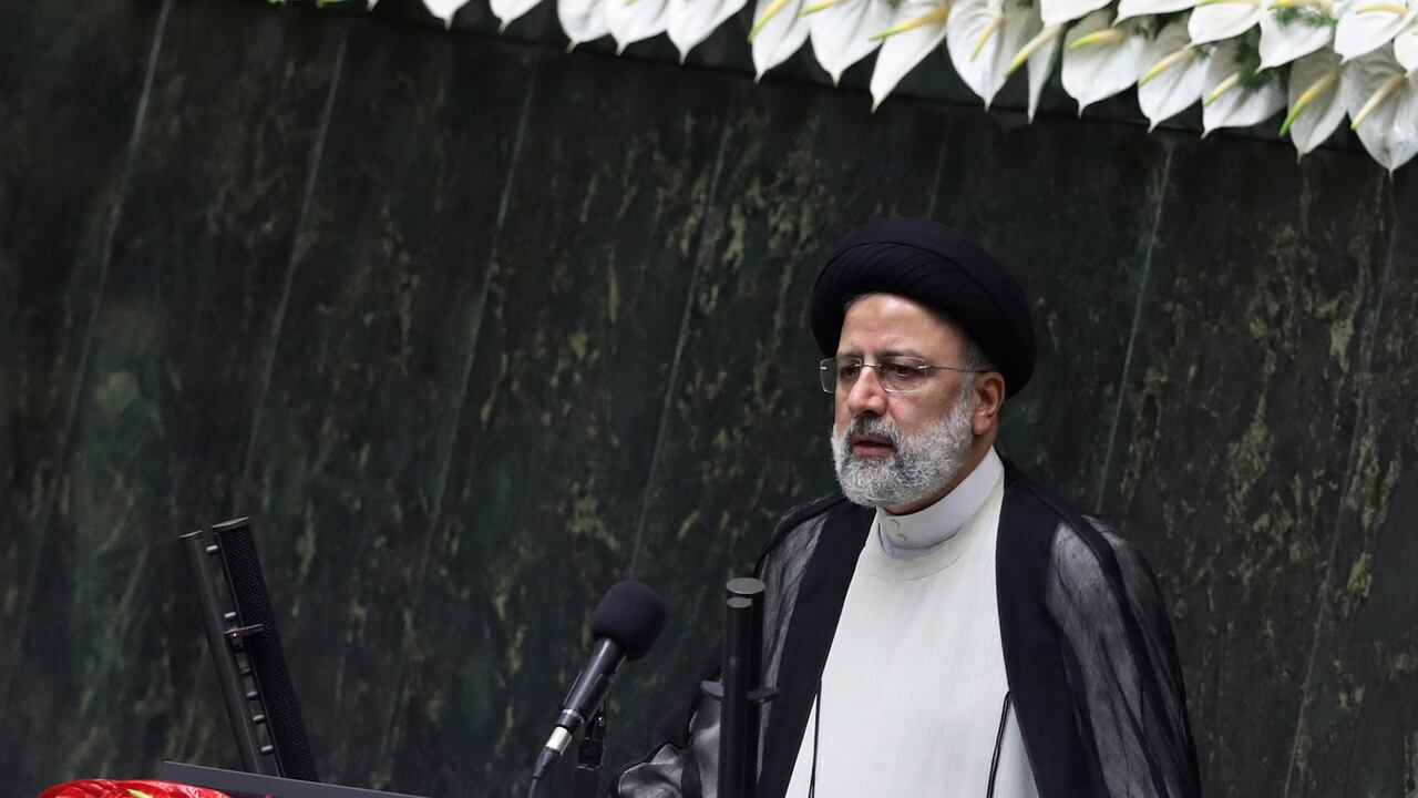 Presidente de Irán responsabiliza a EE. UU. de estás detrás de la ola de protestas, afirmando que lo que buscan estas es desestabilizar a su país.