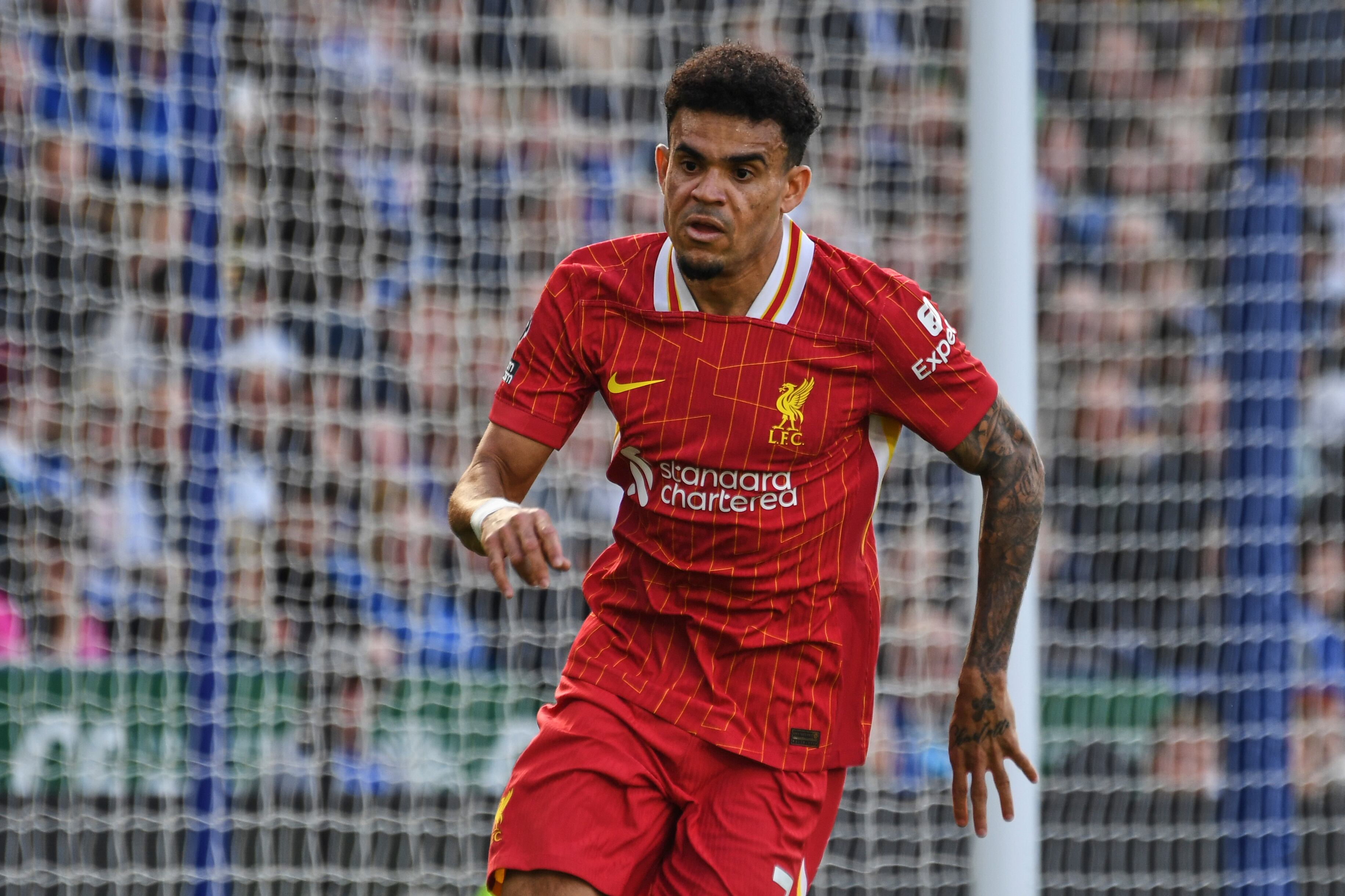 Liverpool's Luis Diaz in action during the English Premier League soccer match between Leicester City and Liverpool at King Power stadium in Leicester, England, Sunday, April 20, 2025. (AP Photo/Rui Vieira)