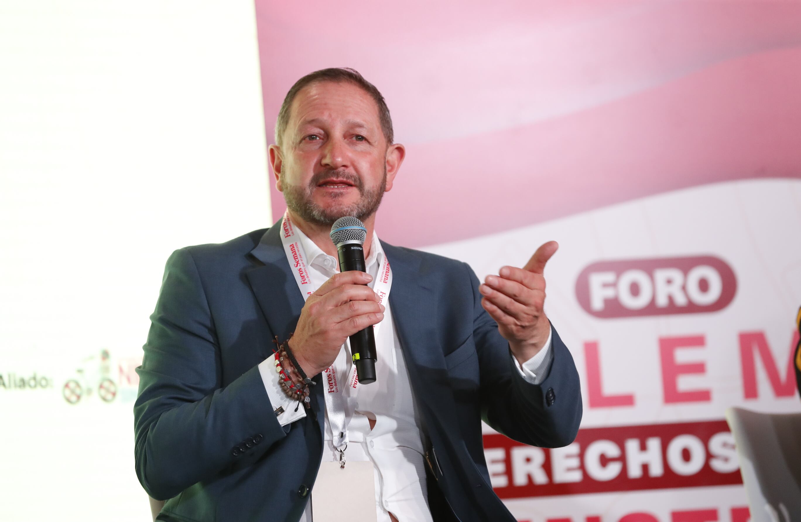 Pedro José Suárez, congresista del Pacto Histórico explicó durante el foro ‘Hablemos de derechos y salud menstrual’ que uno de los propósitos del Proyecto de ley ‘Licencia Menstrual Ya’ es eliminar los tabues frente al periodo menstrual.