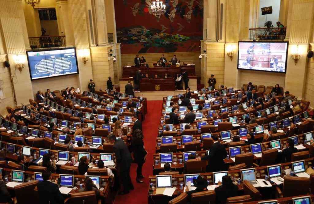 Al inicio del debate se votó una solicitud de aplazamiento que más adelante fue rechazada. FOTO: León Darío Peláez