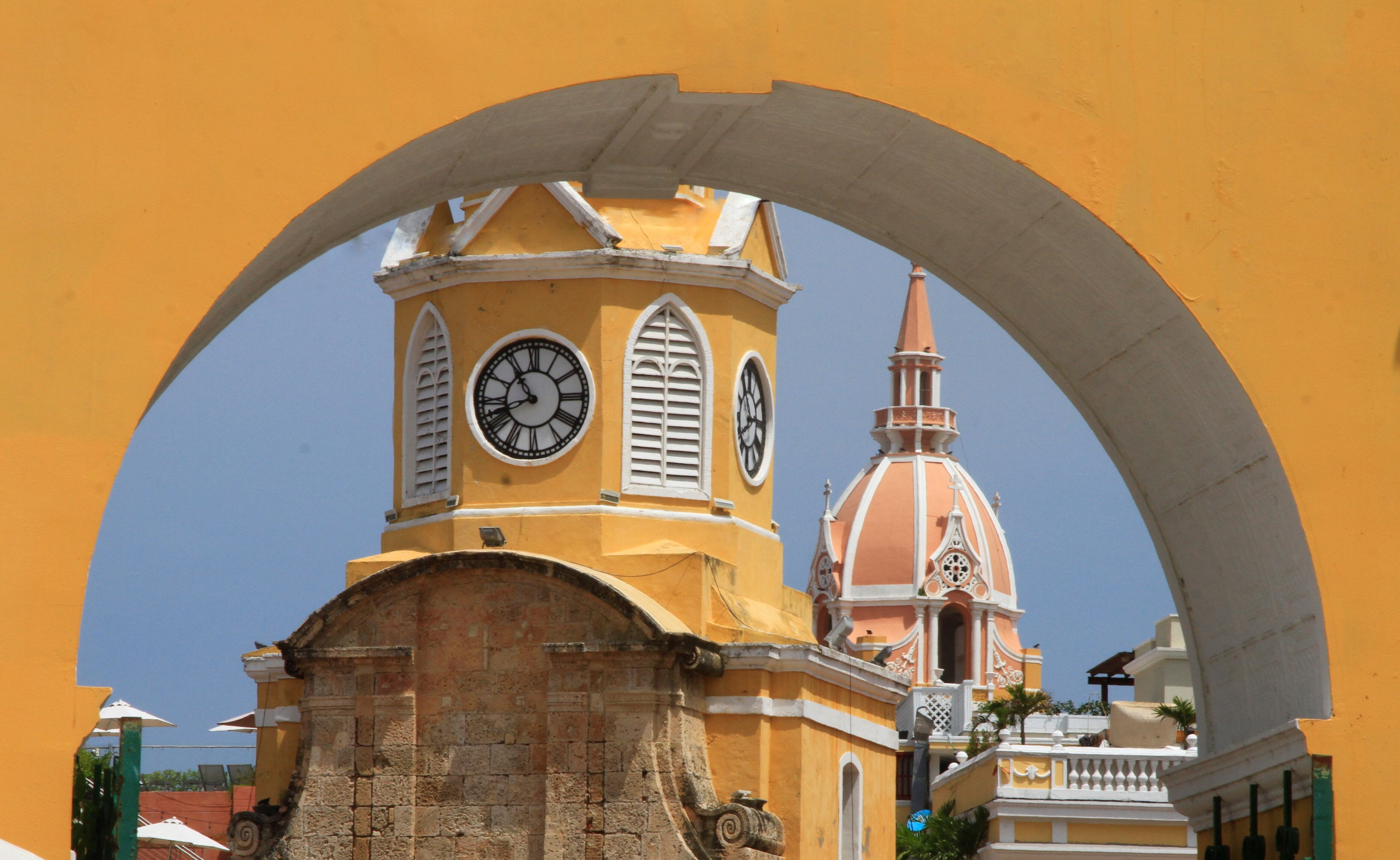 Las festividades continúan este jueves 13 de noviembre con el Bando de Independencia, el tradicional desfile en el que comparsas, lanceros, reinas y agrupaciones folclóricas recorren las calles.