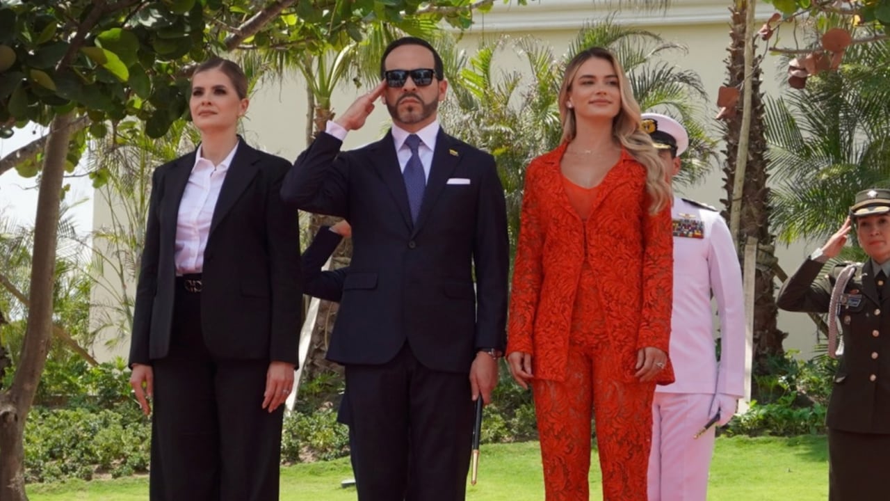La presidenta de Costa Rica, Laura Fernández; el presidente de Colombia, Abelardo De La Espriella, y la primera dama, Ana Lucía Pineda.