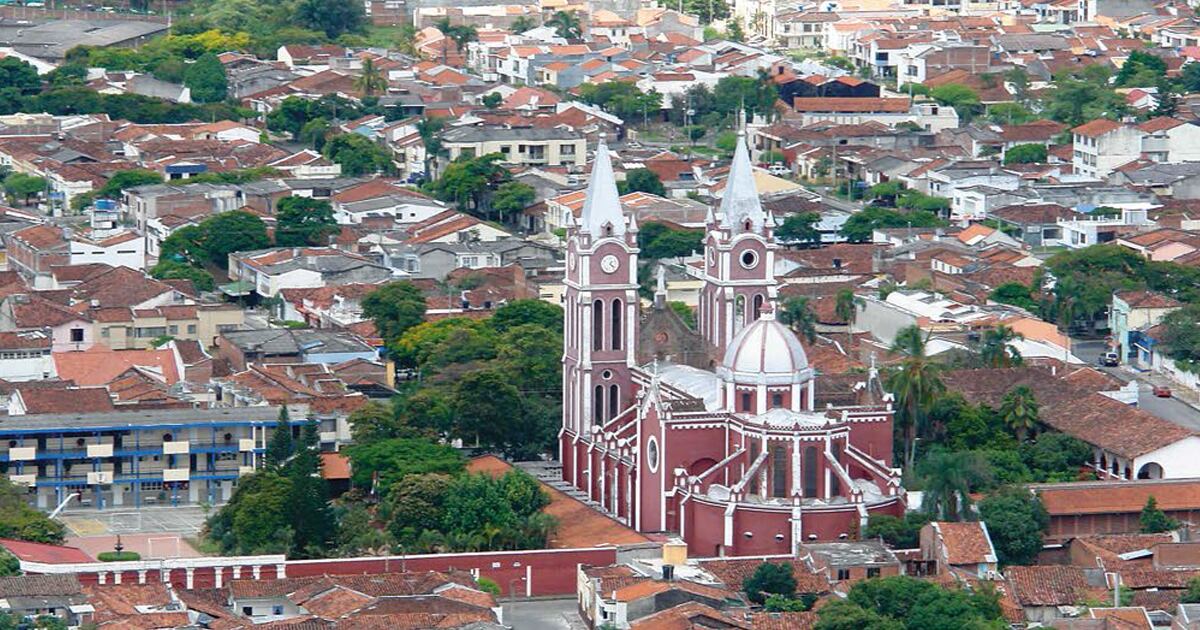 Es la cuarta ocasión en el último año que se presentan hallazgos similares en zonas urbanas y rurales de Tuluá. En enero, hombres en moto arrojaron fue encontrada una cabeza en el sector Galerías. 