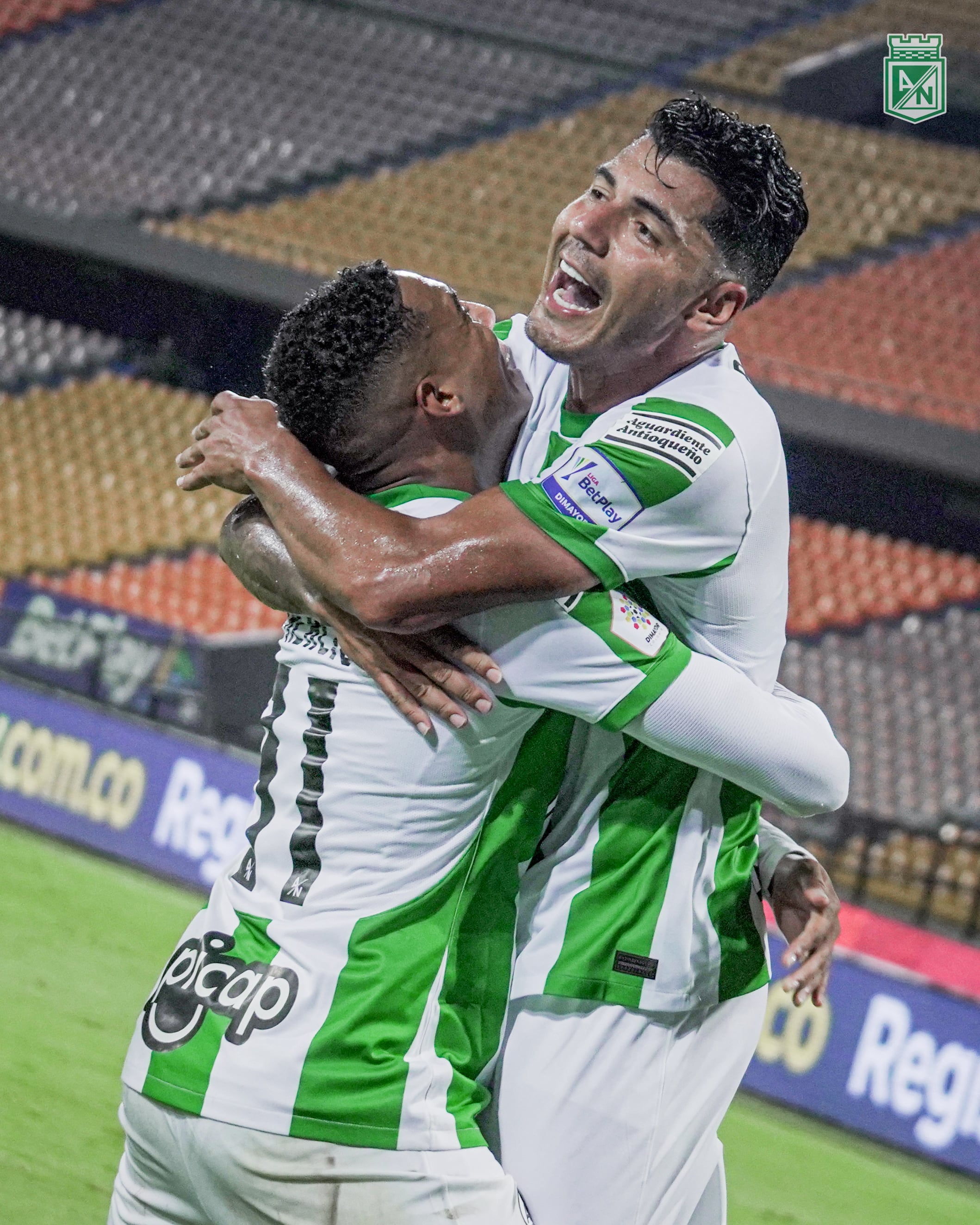 Jefferson Duque, autor de los dos goles ante Unión.