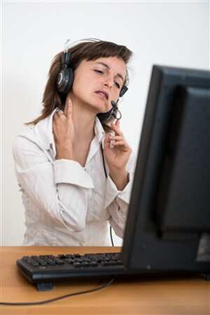 El estrés aumenta el riesgo de padecer dolores musculares como el de espalda, cuello y hombros, pues la tensión hace que se generen contracturas o contracciones involuntarias en los músculos. Foto: Pantherstock