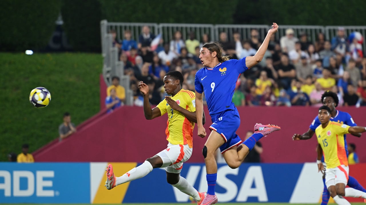 Instante en que Francia se adelanta a Colombia en el Mundial Sub-17 con goles de Antoine Valero.