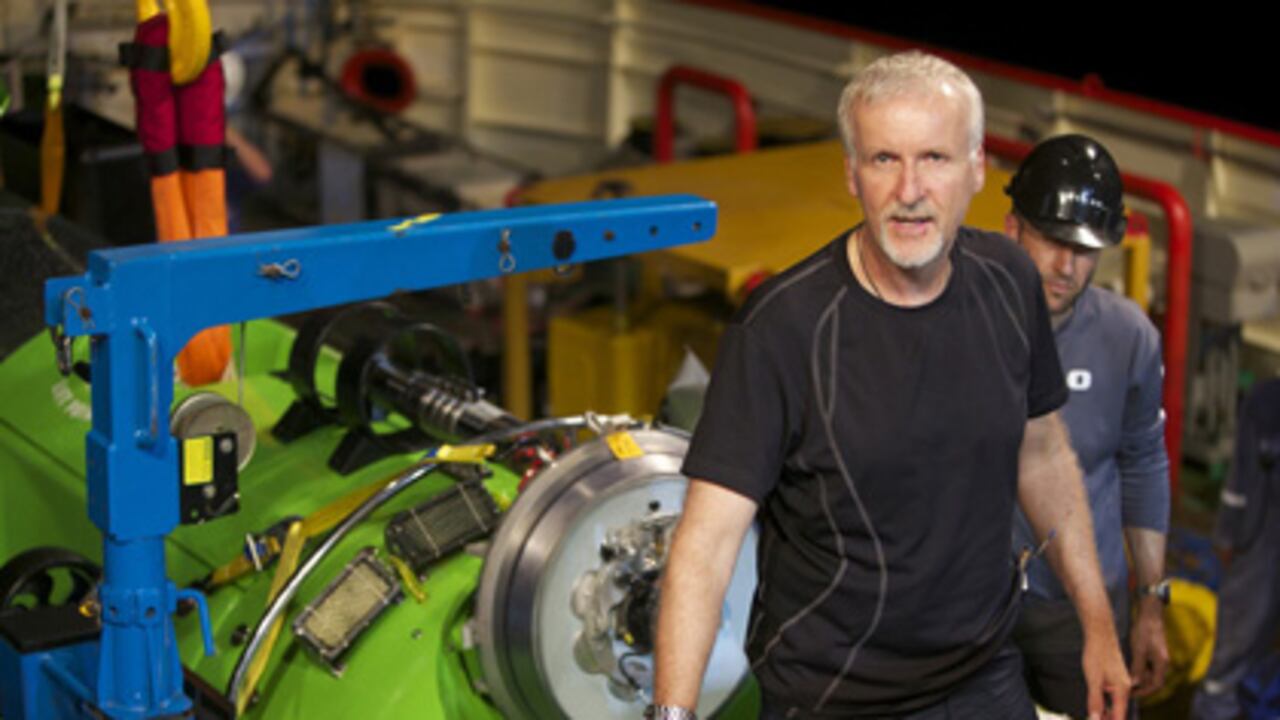 James Cameron ayudó a diseñar el sumergible, que cuenta con tecnología de punta para resistir la presión del fondo del oceáno. El aparato es tan innovador que ahora llaman al director el ‘Steve Jobs submarino’.
