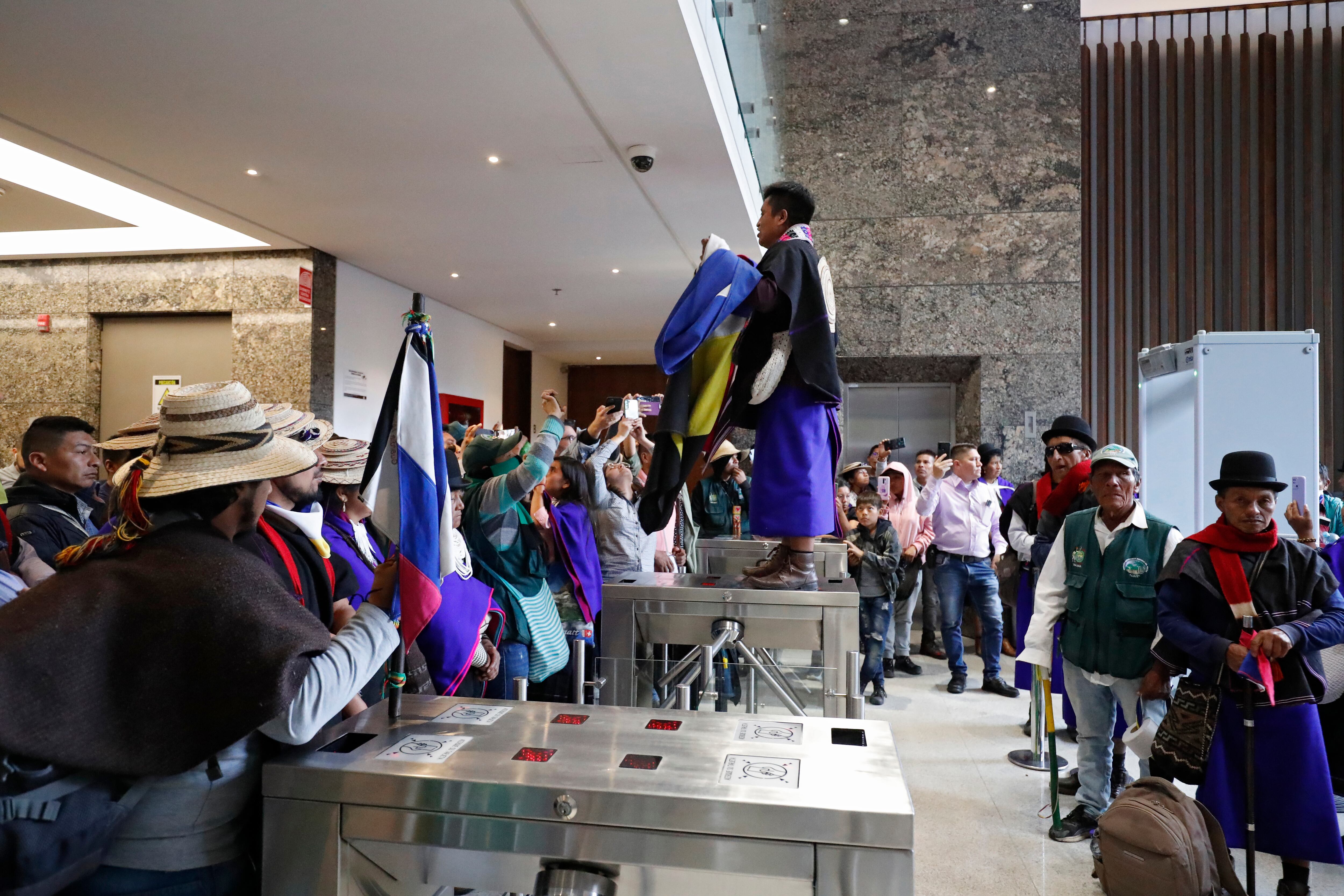 Toma A Semana minga indígena