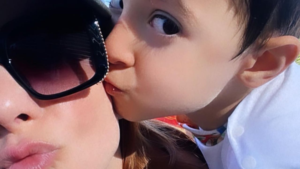 La presentadora de Caracol Televisión junto a uno de sus hijos