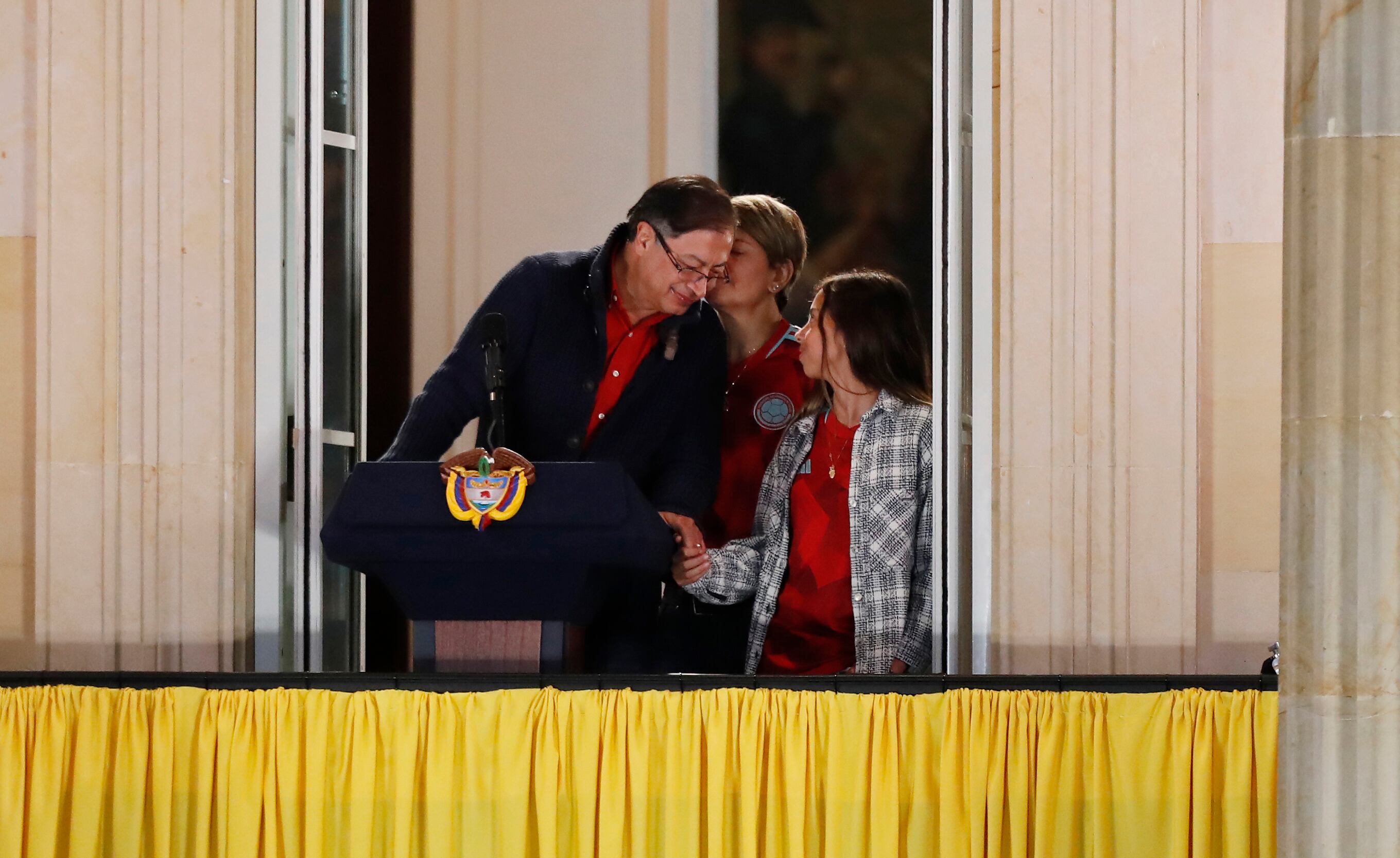 El presidente de la República Gustavo Petro salió al balcón de la Casa de Nariño para defender sus reformas de salud, pensional y de trabajo
Bogota 14 de febrero del 2023
Foto Guillermo Torres Reina / Semana