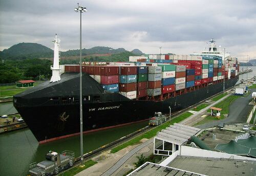 La situación ha provocado que la Autoridad del Canal de Panamá (ACP) haya limitado por quinta vez el calado de los buques más grandes que transitan por la vía, por la que pasa el 6% del comercio marítimo mundial, principalmente de Estados Unidos, China y Japón.