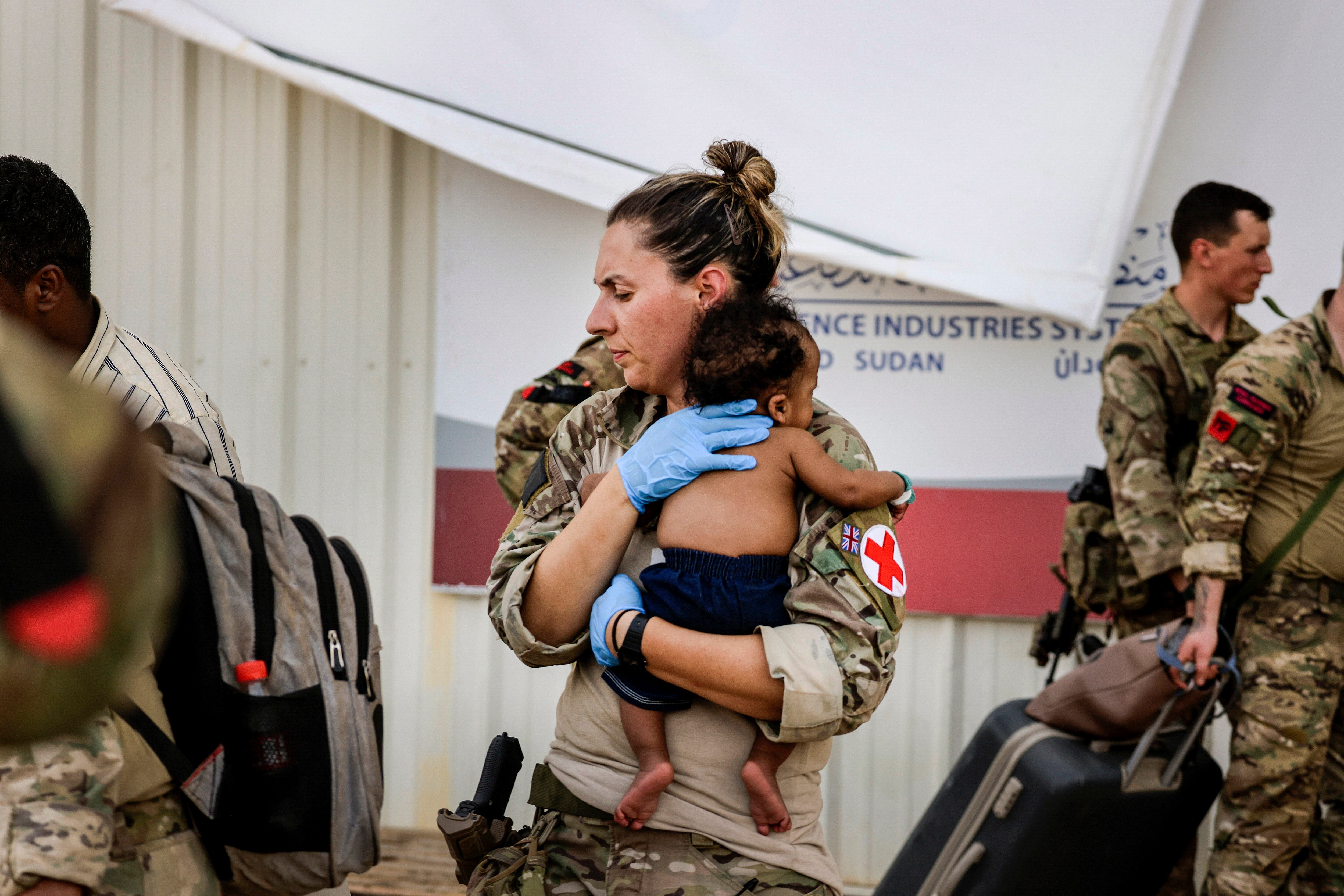 Desde la organizaciones internacionales como la ONU, se ha advertido que hay problemas para la debida atención humanitaria, denunciado que el plan de ayuda a Sudán para 2023 está financiado solamente en un 14% y que faltan 1.500 millones de dólares para hacer frente a la crisis.