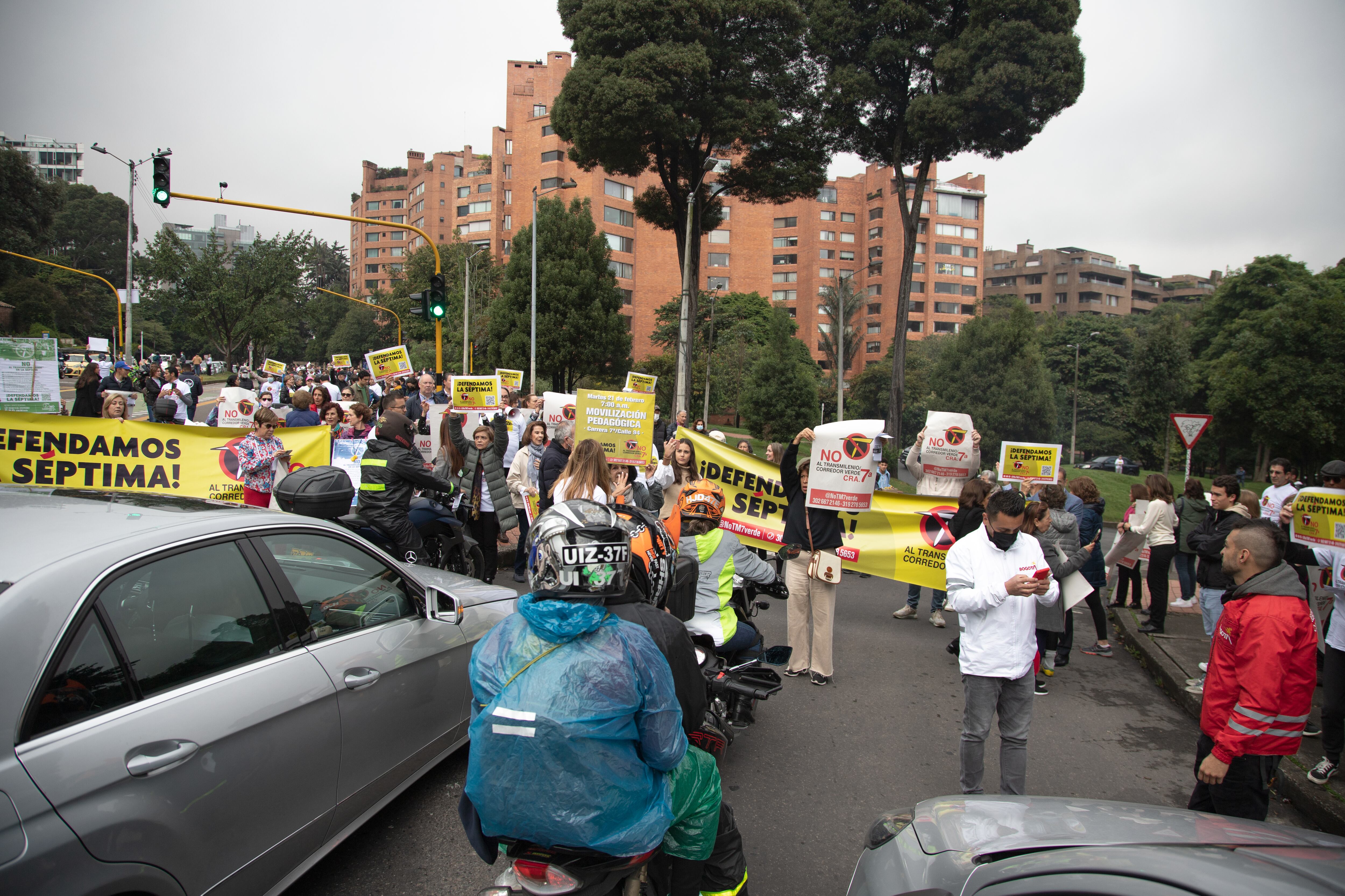 Protestas en la carrera séptima con 94