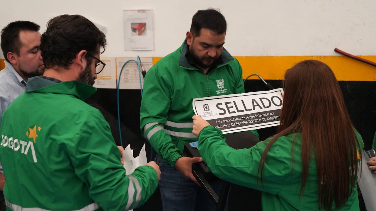 Las revisiones buscan garantizar que las pruebas de emisiones contaminantes se realicen conforme a los estándares ambientales vigentes.
