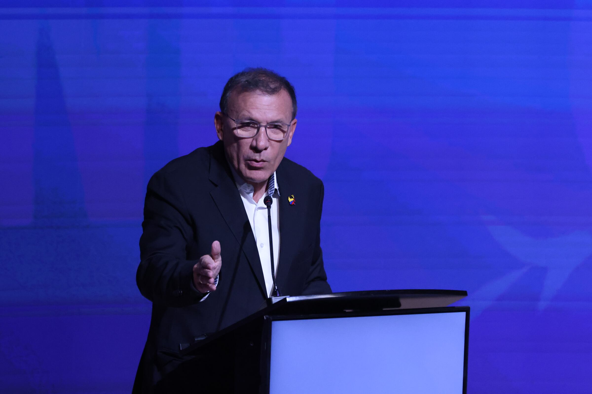 CUMBRE DE GOBERNADORES 15 abril 2026 Roy Barreras candidato presidencial