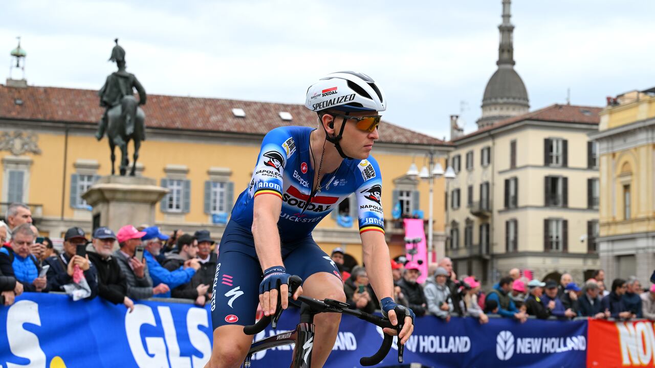 NOVARA, ITALY - MAY 06: Tim Merlier of Belgium and Team Soudal Quick-Step prior to the 107th Giro d'Italia 2024, Stage 3 a 166km stage from Novara to Fossano 374m / #UCIWT / on May 06, 2024 in Novara, Italy. (Photo by Tim de Waele/Getty Images)