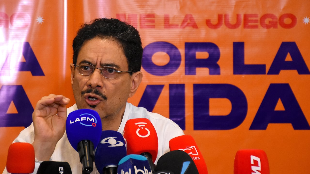 Rueda de Prensa Candidato Iván Cepeda