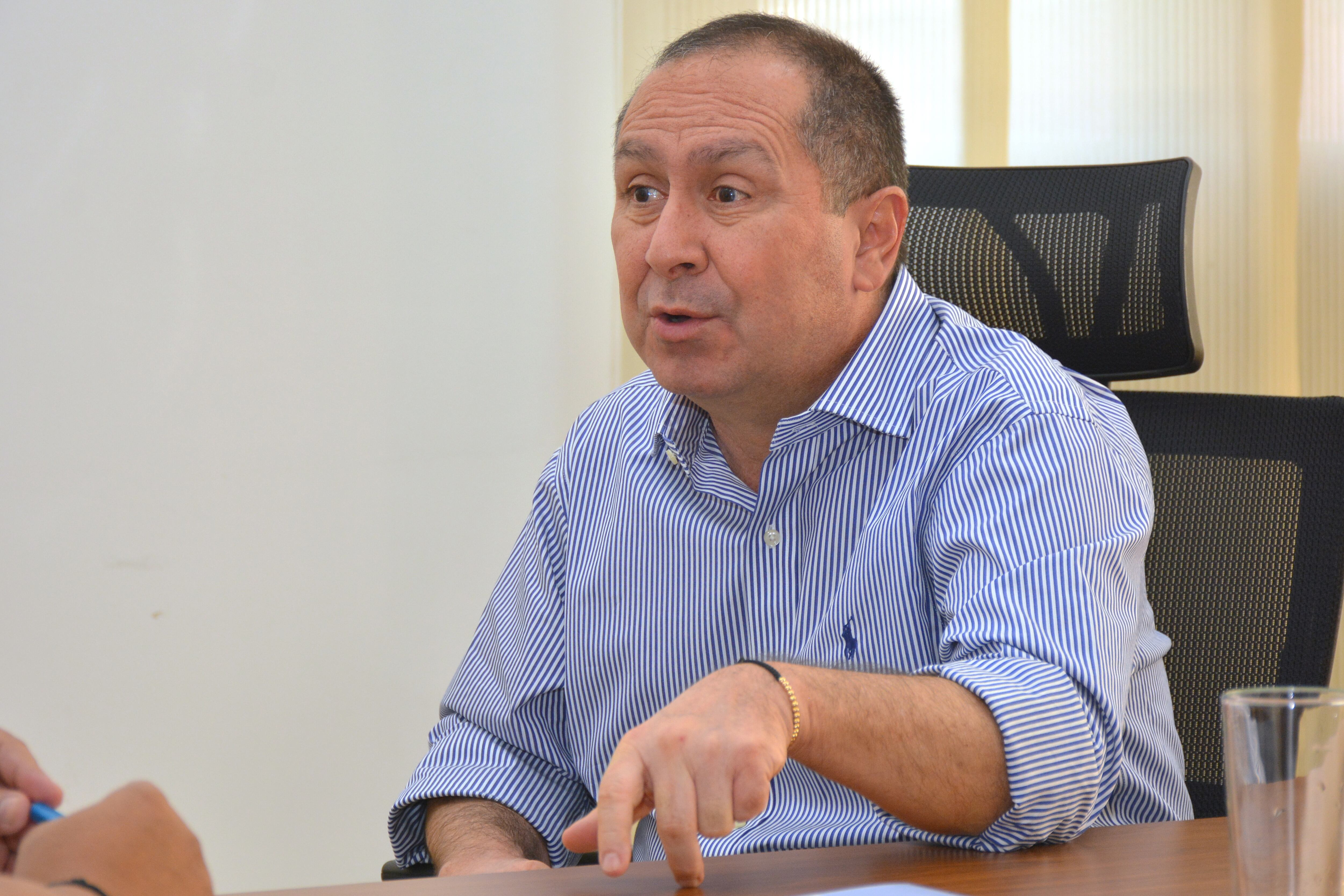 Gustavo Vélez, alcalde de Tuluá, uno de los alcaldes más amenazados de Colombia. INFORME PARA DOMINGO.