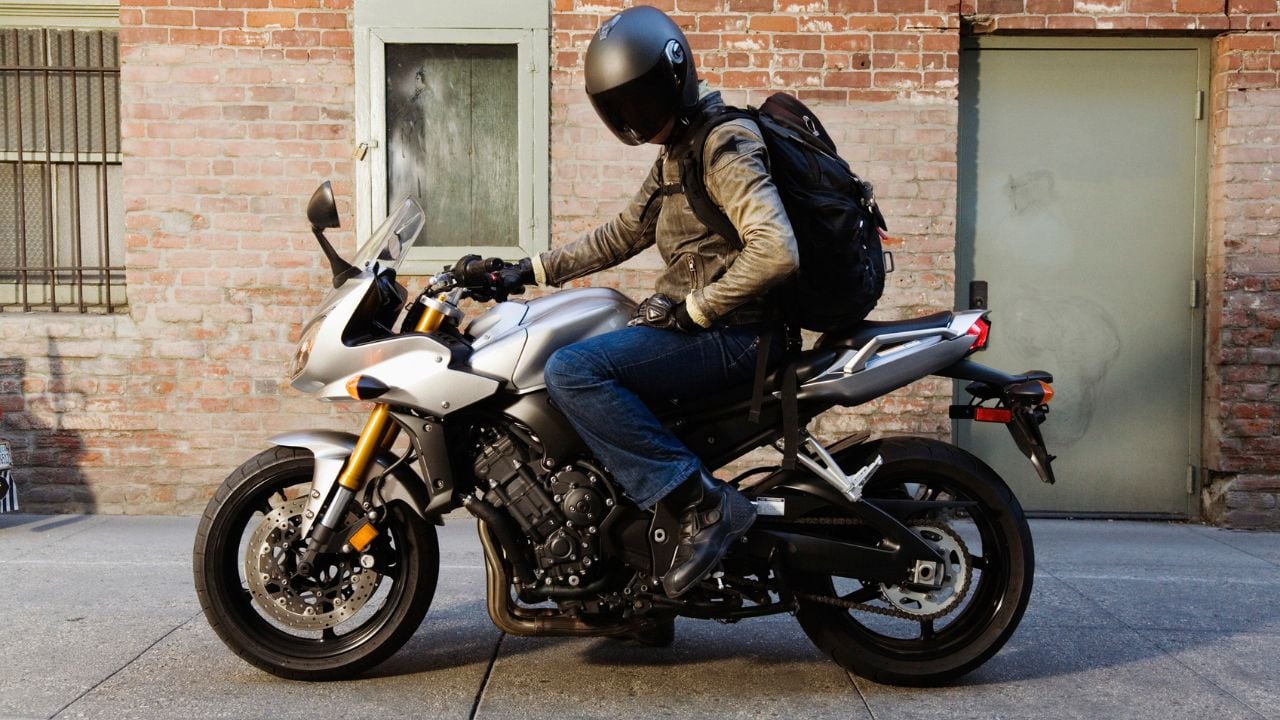 Son diferentes las causas mecánicas que pueden llevar a que una moto se apague constantemente.