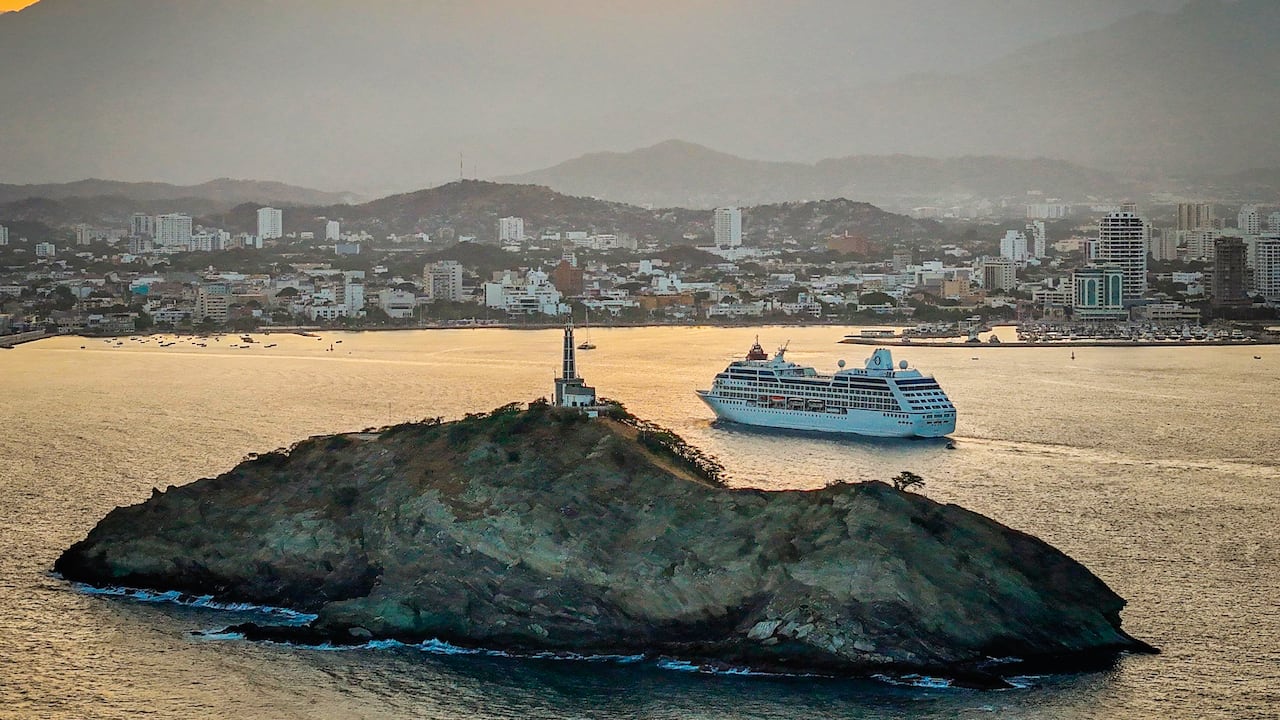 Fitch Ratings mejoró la calificación nacional crediticia de largo plazo de la ciudad, pasándola de negativo a estable. Además, la administración impulsó la disciplina de recaudo.