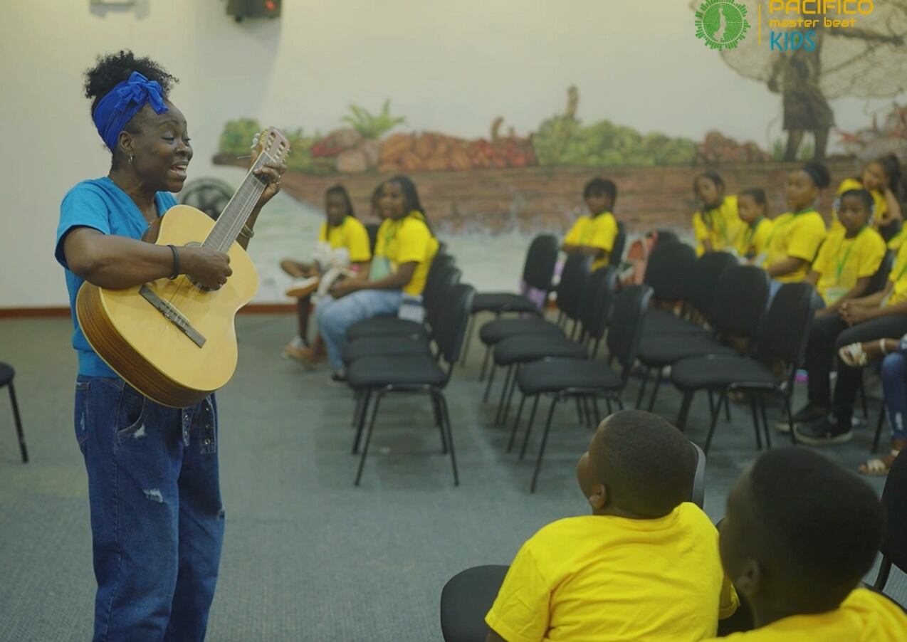 Nelly Valencia, maestra de canto lírico