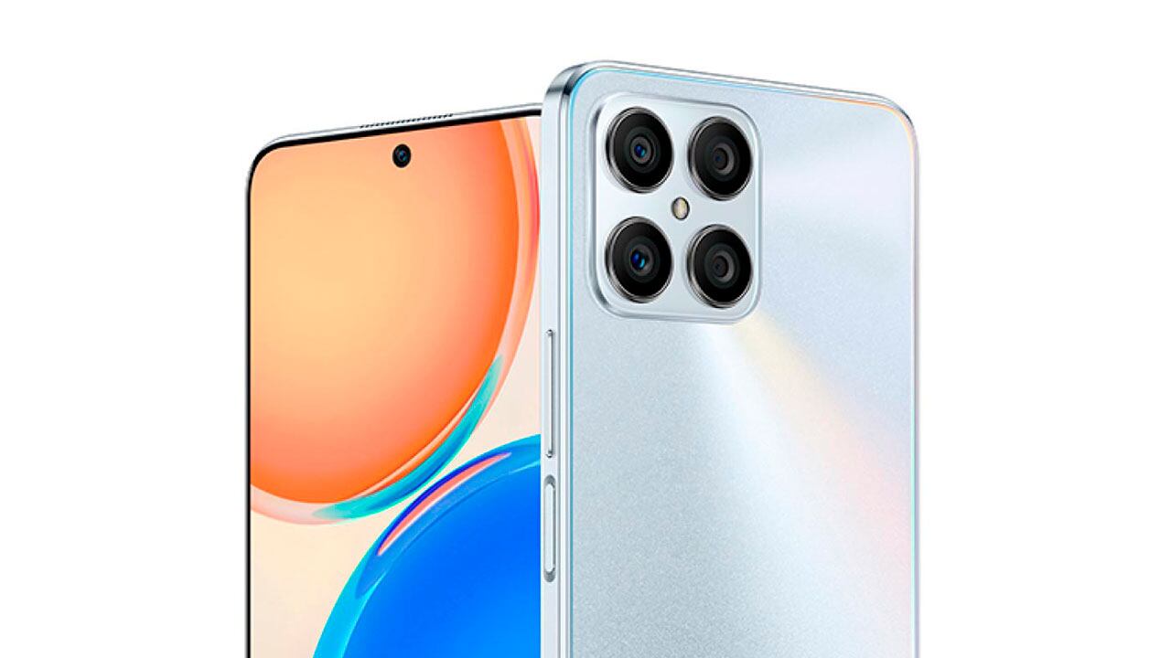 Este celular cuenta con un sistema de cámara cuádruple.