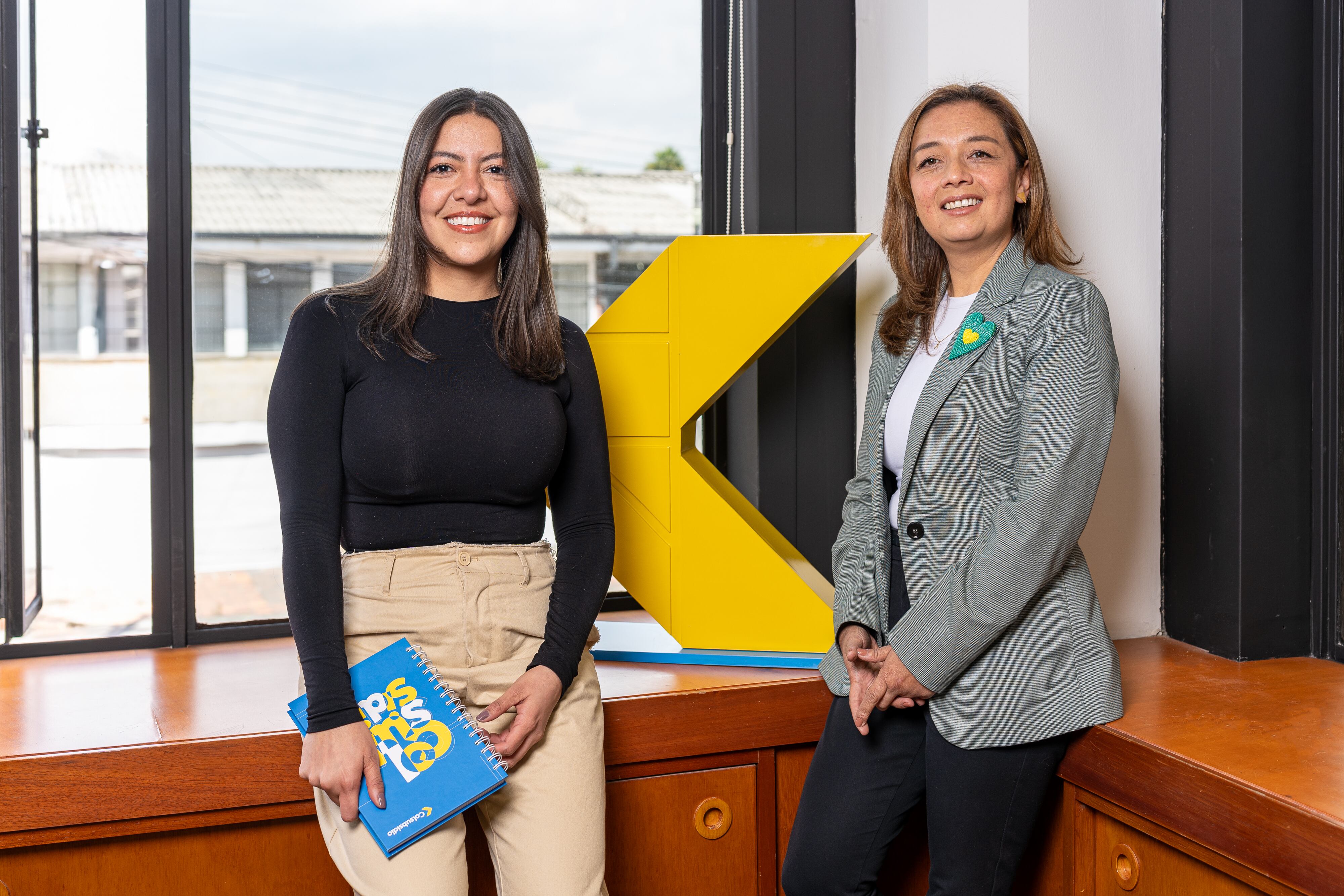 En Colsubsidio, las mujeres representan el 75 por ciento del talento humano, con más de 12.900 trabajadores en diversas áreas.