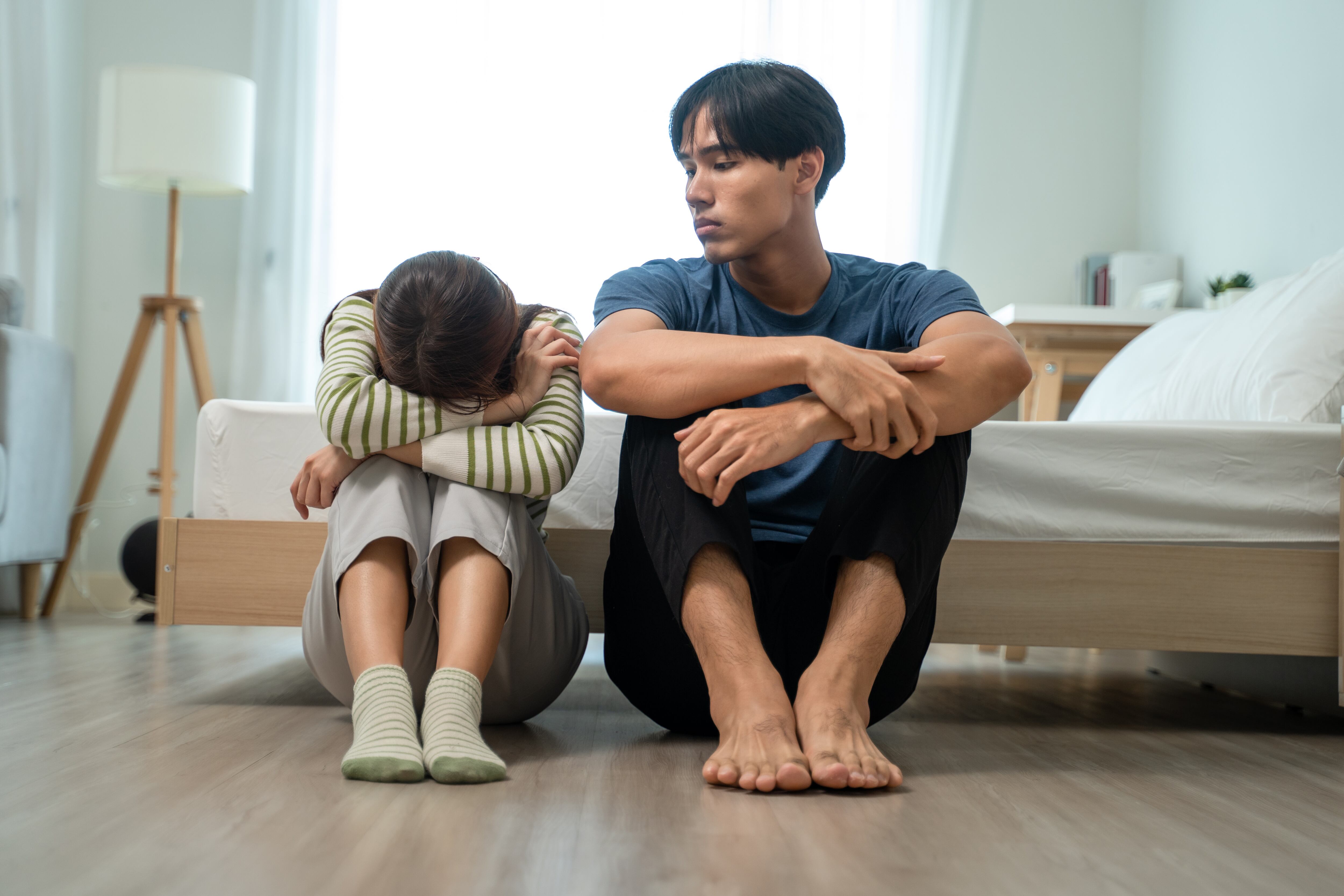 Una amistad tóxica es una relación en la que una de las personas, o ambas, ejercen comportamientos que son emocionalmente dañinos.