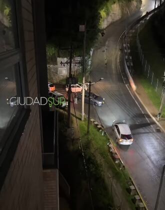 Muchos conductores no pueden con la inclinación de la vía ubicada en el municipio de Sabaneta, Antioquia.