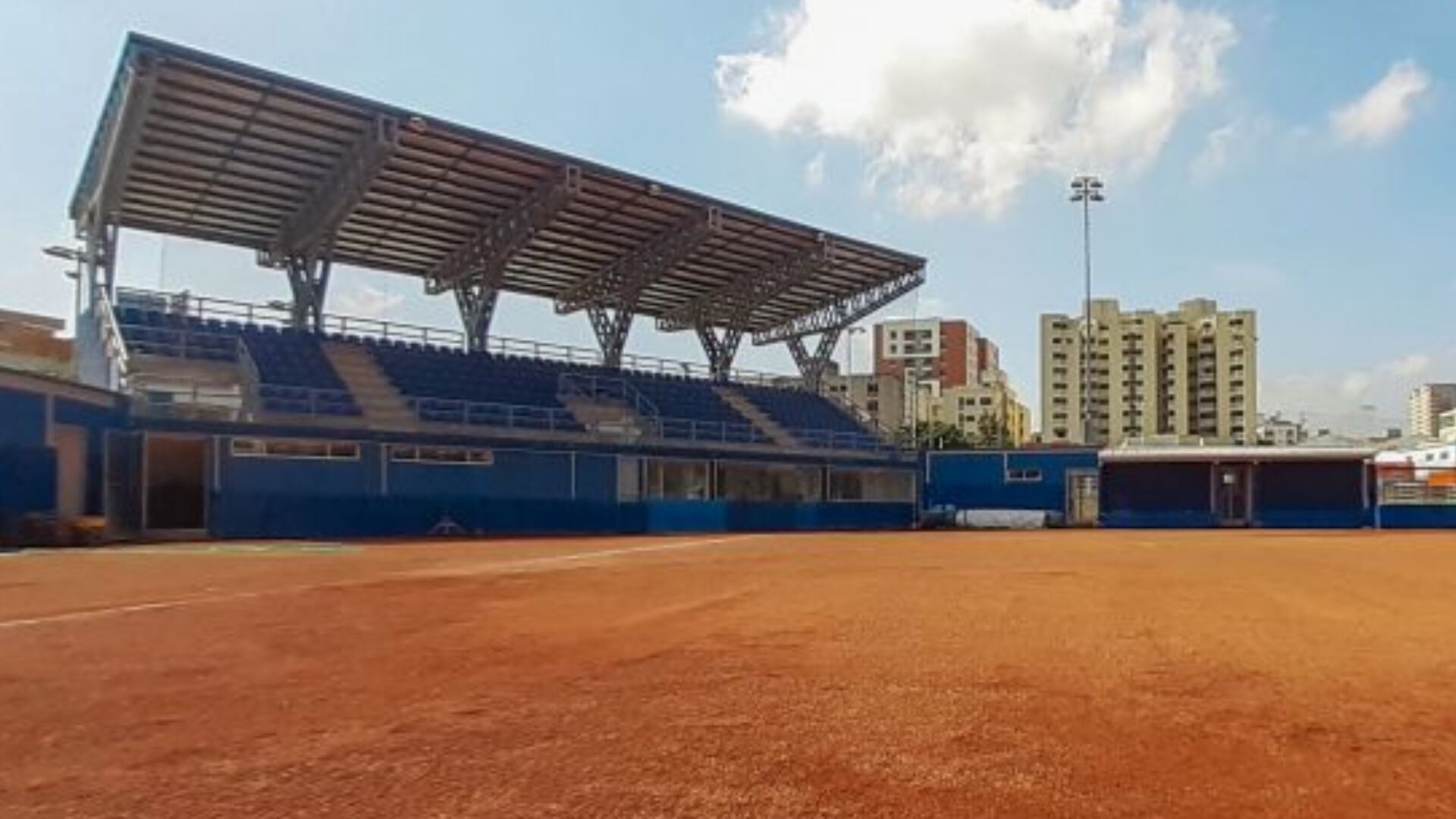 Los dos estadios con los que cuenta Barranquilla para recibir los juegos, Édgar Rentería y Edgardo Schemel,  son avalados por entes internacionales y reciben un mantenimiento constante por parte del Distrito.