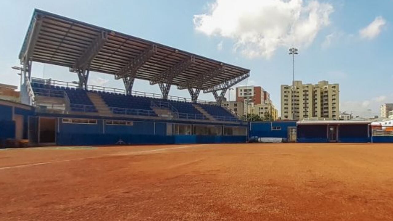 Los dos estadios con los que cuenta Barranquilla para recibir los juegos, Édgar Rentería y Edgardo Schemel, son avalados por entes internacionales y reciben un mantenimiento constante por parte del Distrito.