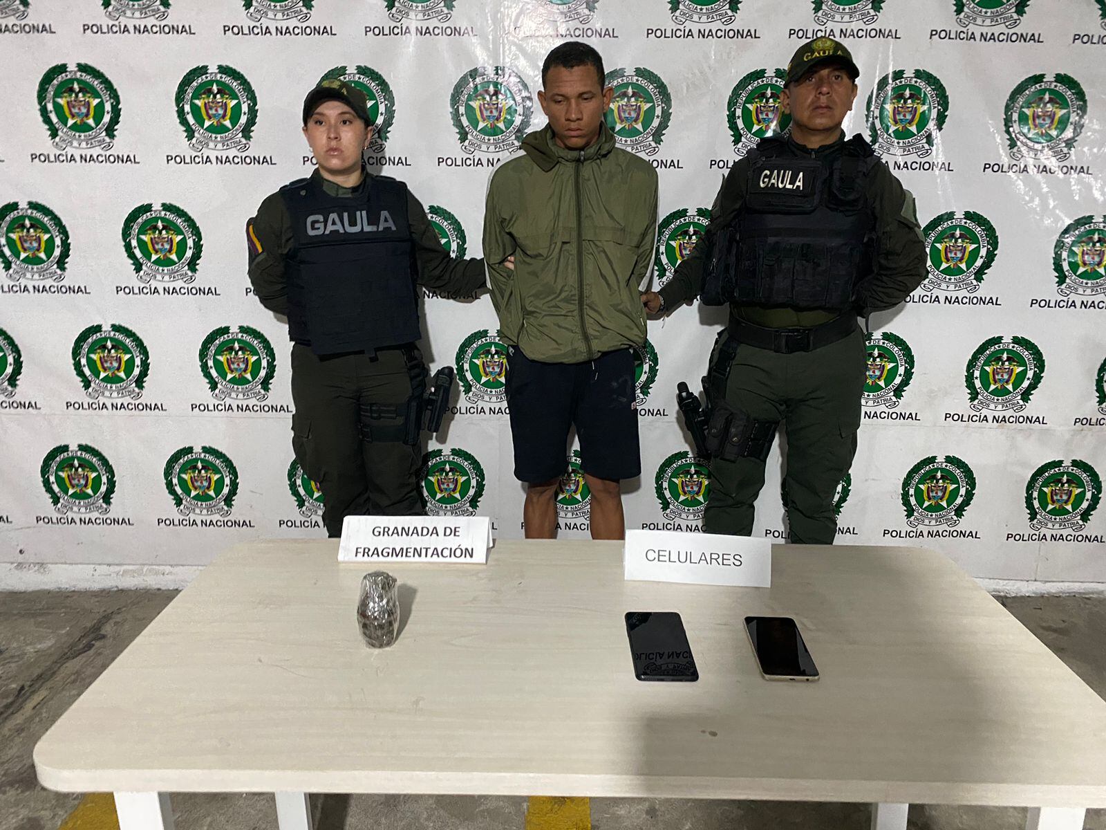 Un hombre fue capturado durante el procedimiento.