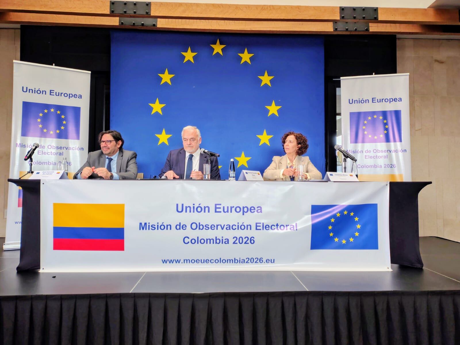 La delegación también valoró positivamente los simulacros electorales observados, al considerar que evidencian progresos en la consistencia entre lo consignado en mesa y lo publicado.