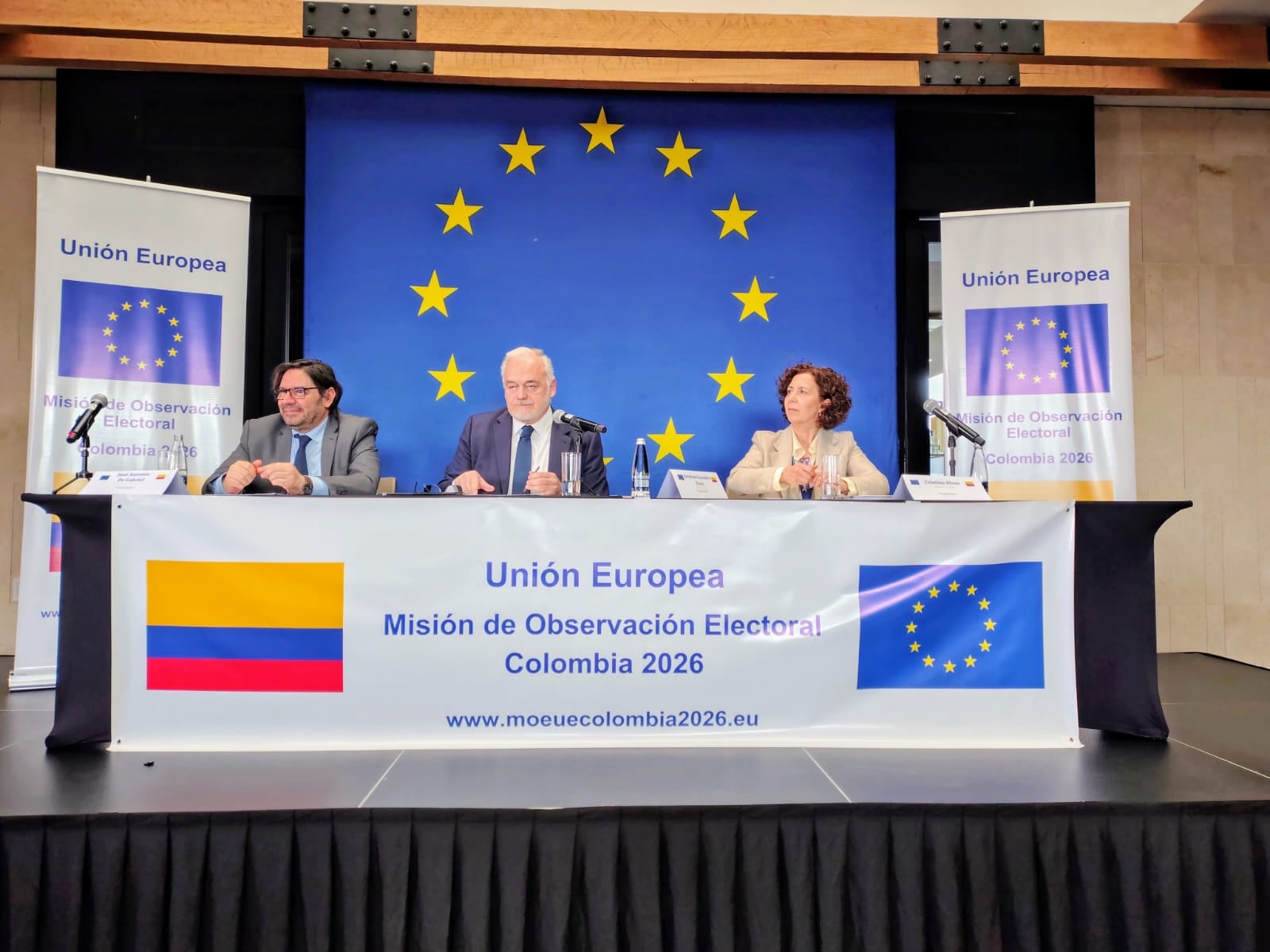 La delegación también valoró positivamente los simulacros electorales observados, al considerar que evidencian progresos en la consistencia entre lo consignado en mesa y lo publicado.