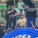 Luis Marquinez salió haciendo pistola a la hinchada del Tolima