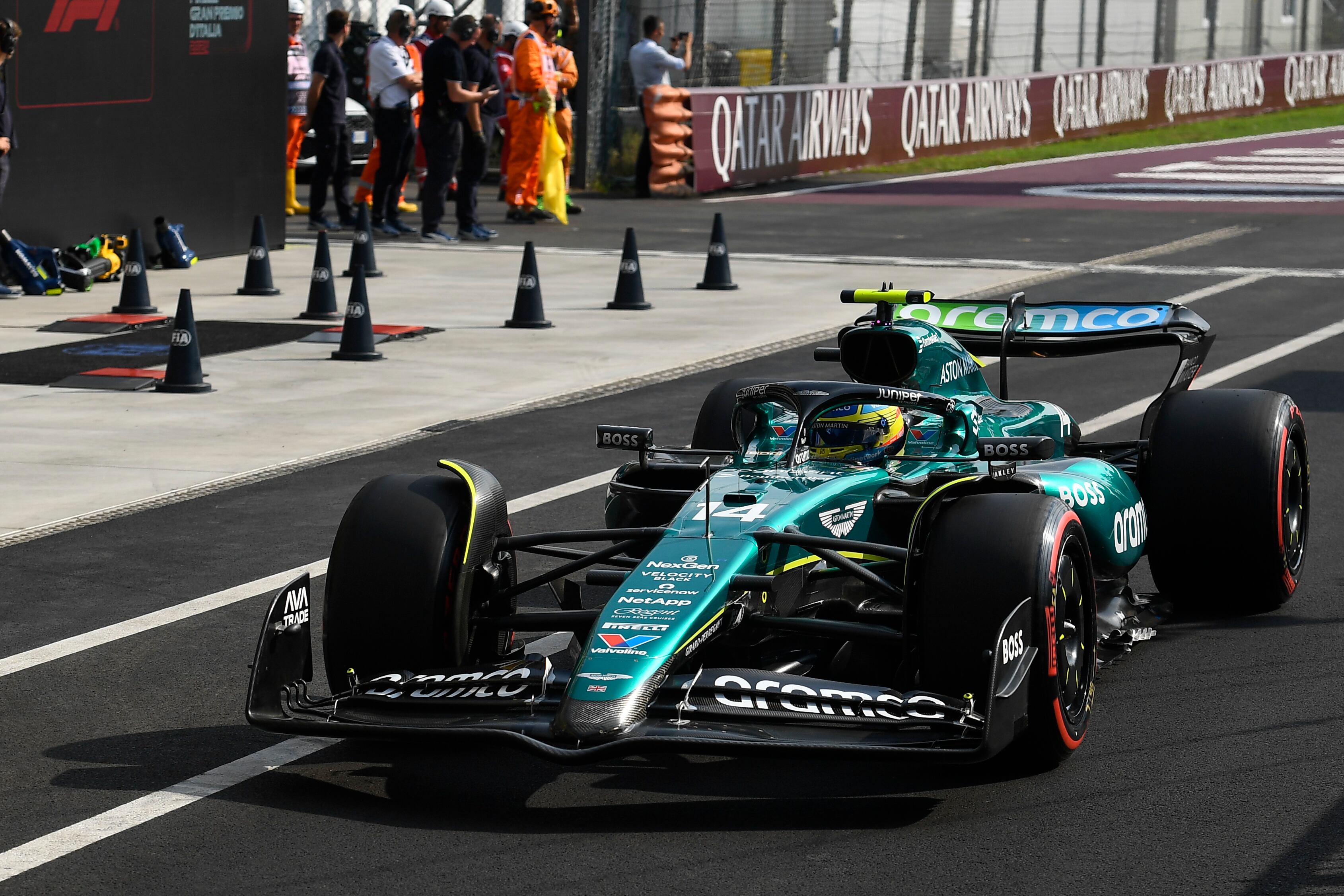 Adrian Newey firmó con Aston Martin
