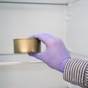 Las latas abiertas en la nevera pueden ser riesgosa.