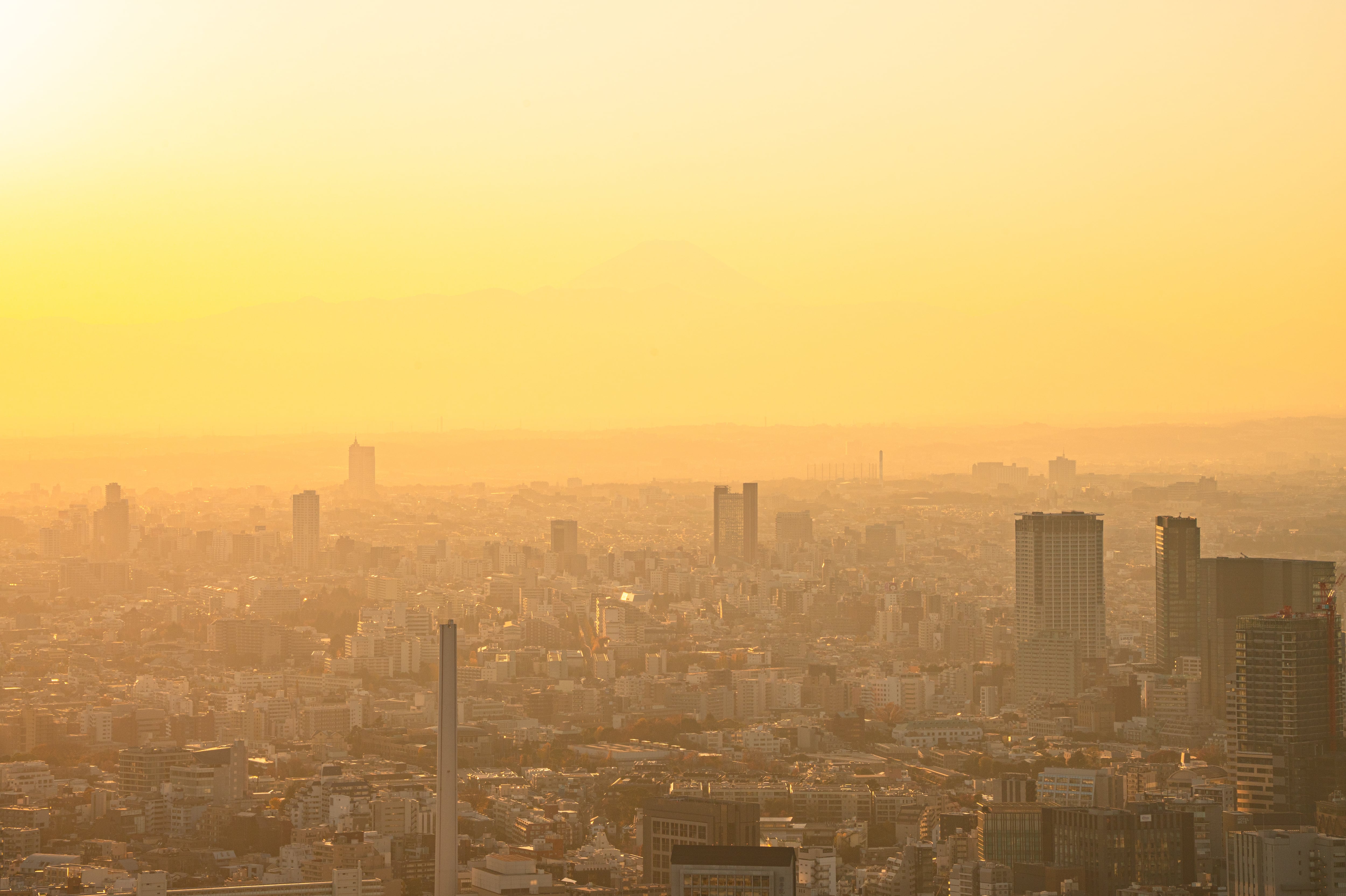 El Índice de Calidad del Aire (AQI) superó los 150 puntos en varias localidades, un nivel considerado riesgoso para toda la población.