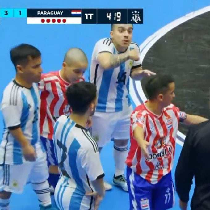 Polémica en el Mundial de Talla Baja.