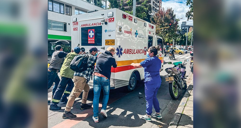 Las más de 150 ambulancias costaron 36.000 millones de pesos .