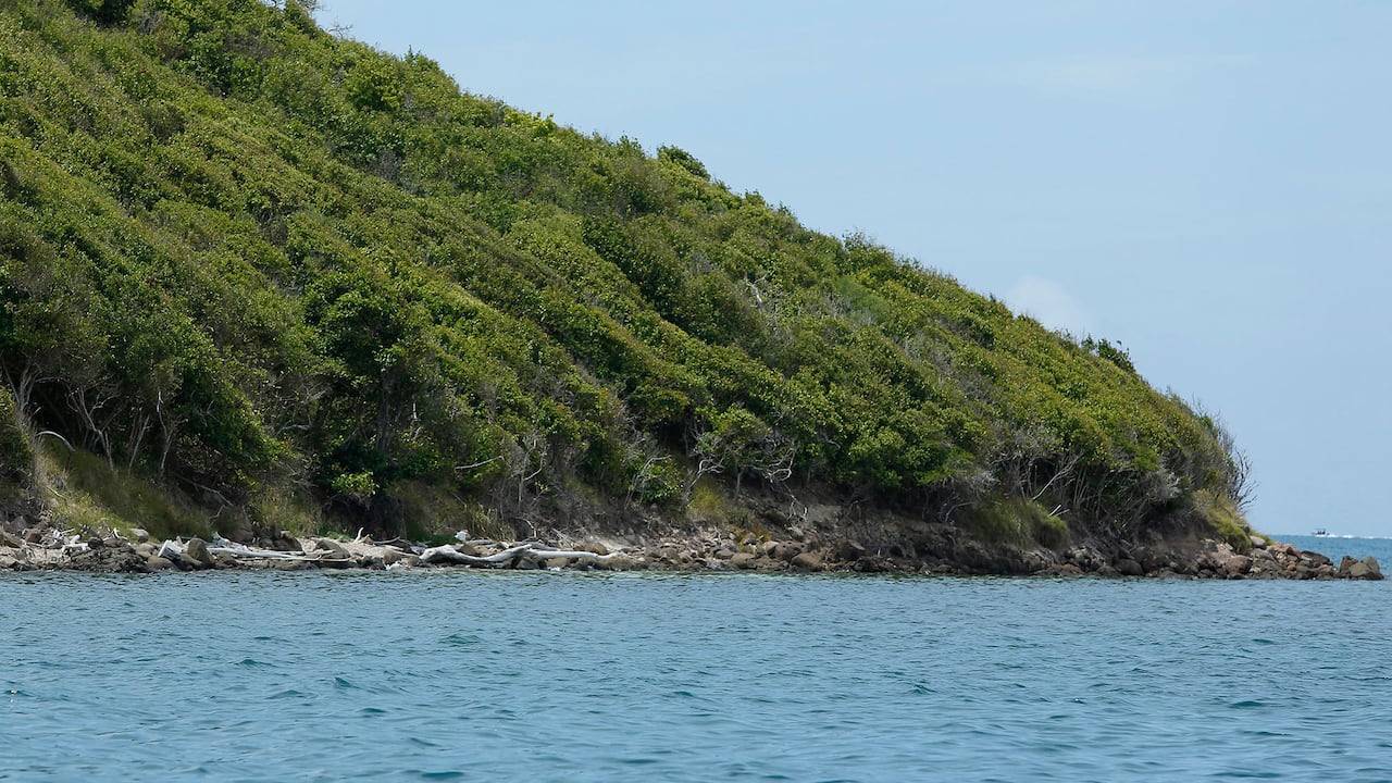 Ubicado en la isla de Providencia y Santa Catalina, su nombre completo es Old Providence McBean Lagoon.